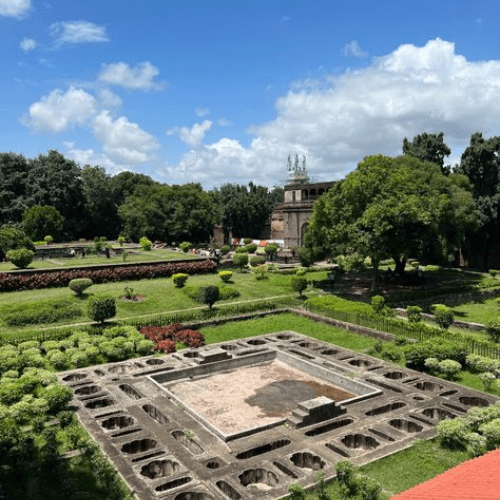 Shaniwar Wada. Shirdi to Pune Cab Service